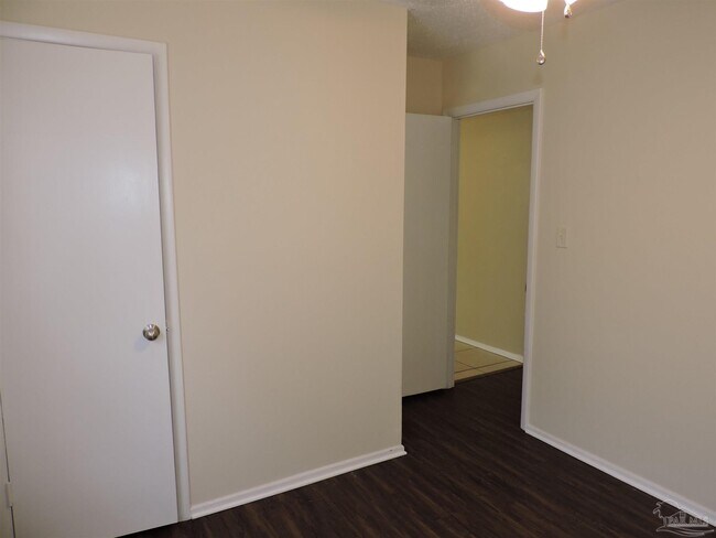 Building Photo - 5672 Hermosa Cir