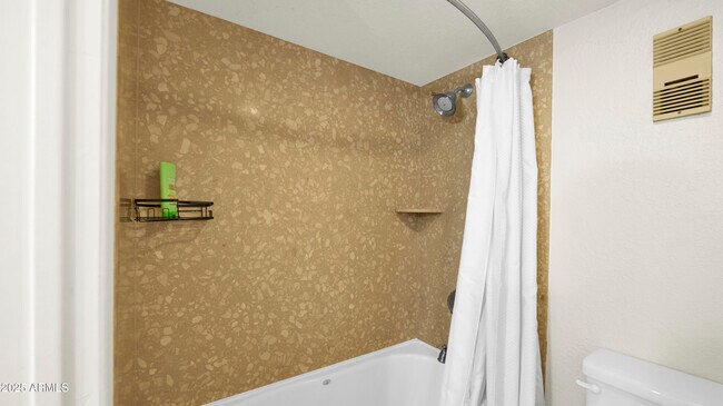 Building Photo - 8649 E Royal Palm Rd