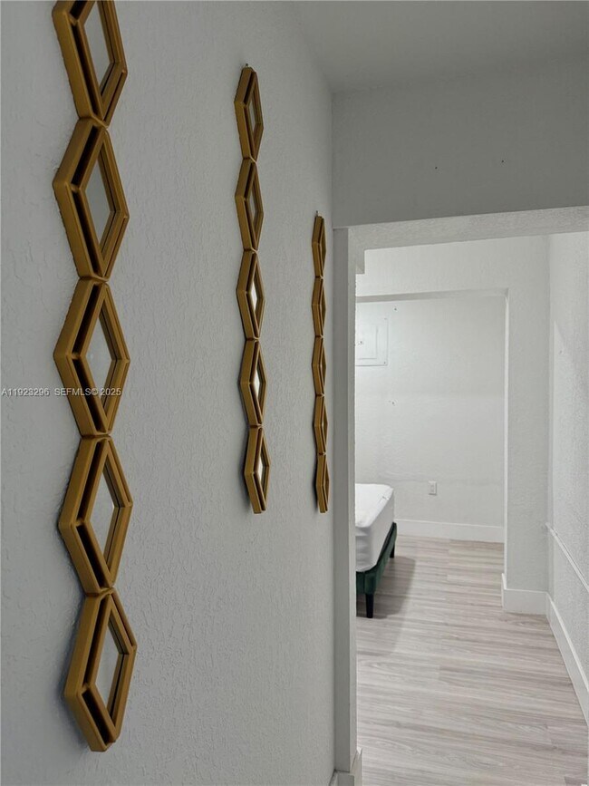 Building Photo - 7815 NW 5th Ct