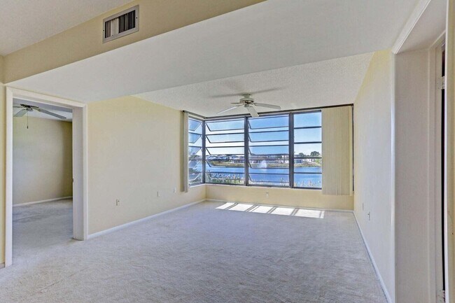 Building Photo - 3520 Whitehall Dr