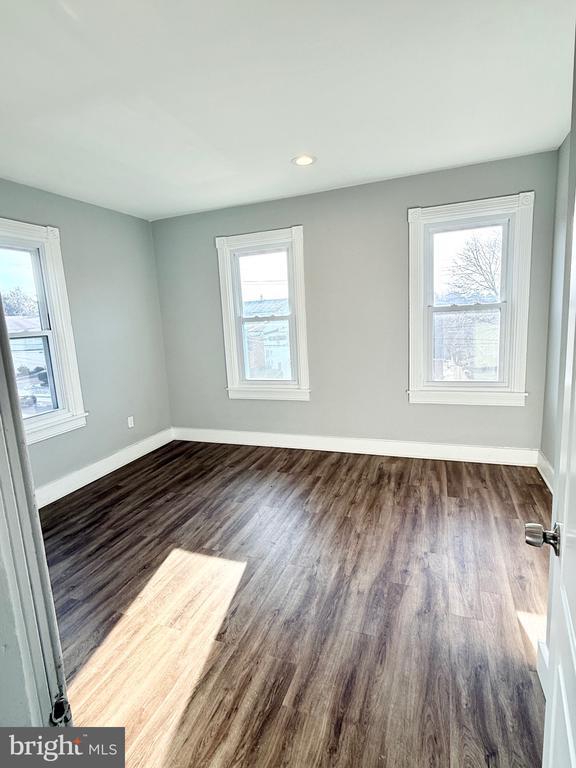 Building Photo - 307 Washington St