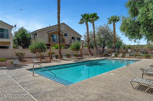 Building Photo - 6560 Bucking Horse Ln