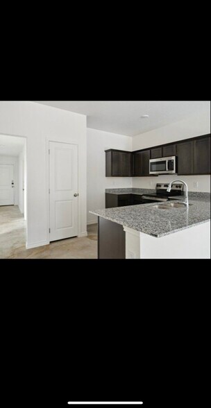 Building Photo - 1289 Lehmann Dr