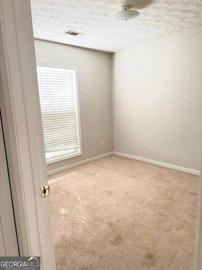 Building Photo - 128 Shadowbrooke Cir SW