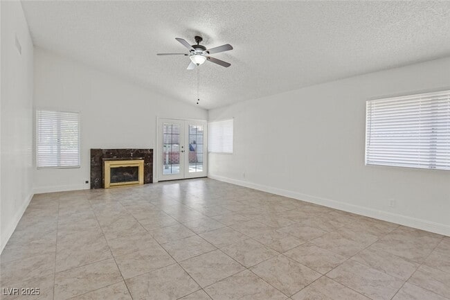 Building Photo - 3125 Belvedere Dr