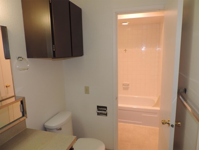 Building Photo - 5800 SW Erickson Ave