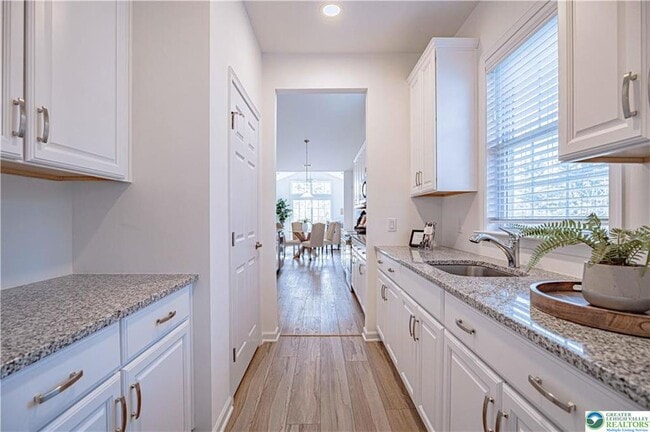Building Photo - 3855 Victors Way