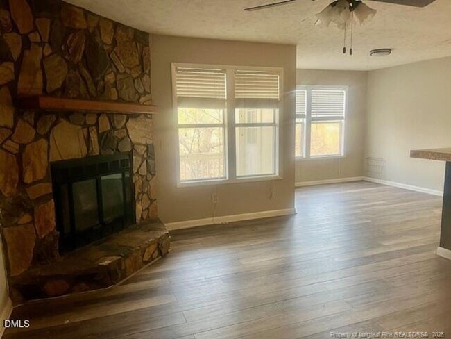 Building Photo - 2 Bedroom 2 Bath Condo