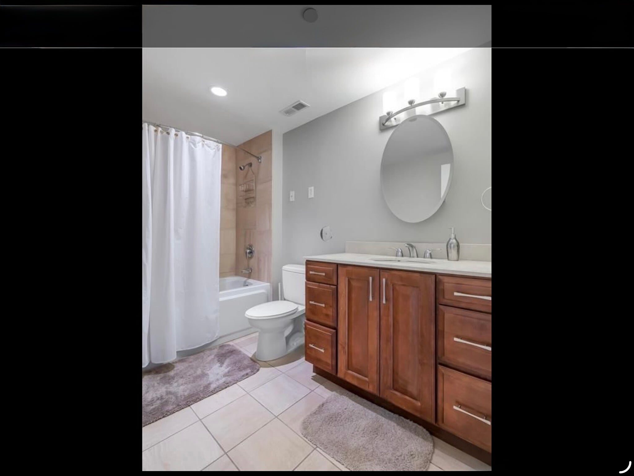 Building Photo - 314 N Broadway