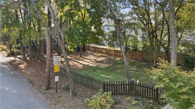 Building Photo - 1720 Marvin St NW