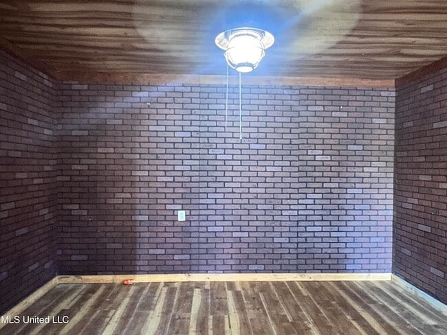 Building Photo - 11520 Klein Rd