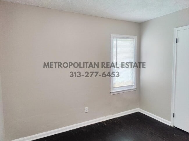 Building Photo - 26721 Carlysle St