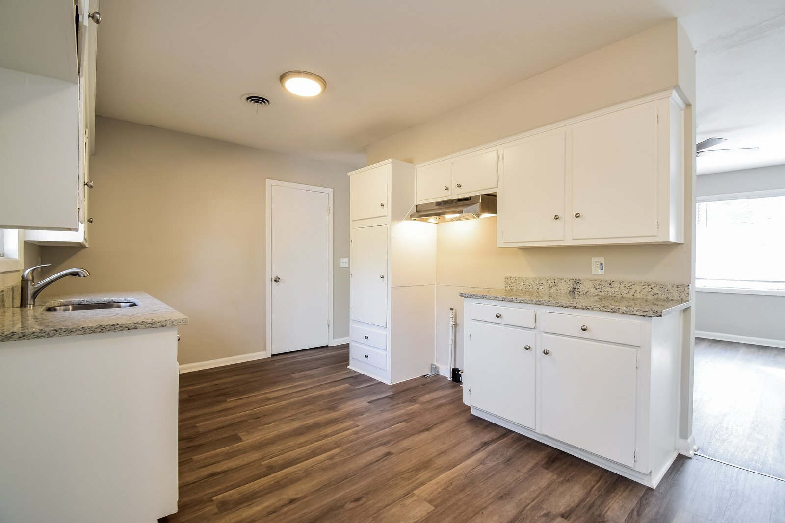 Building Photo - 4409 Forrest Rd