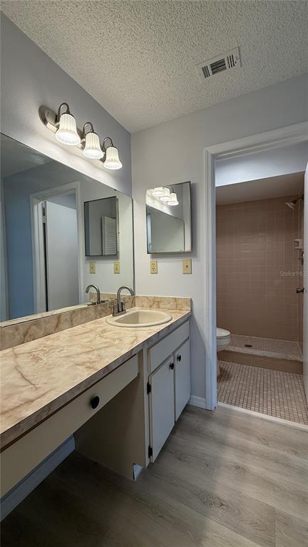 Building Photo - 555 Hunter Cir