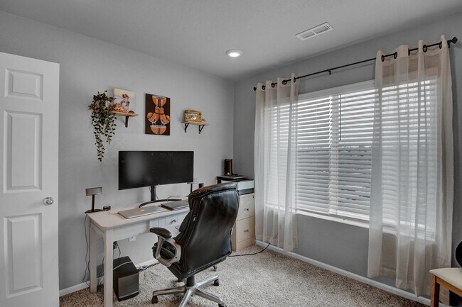 Building Photo - 12121 W 57th Dr