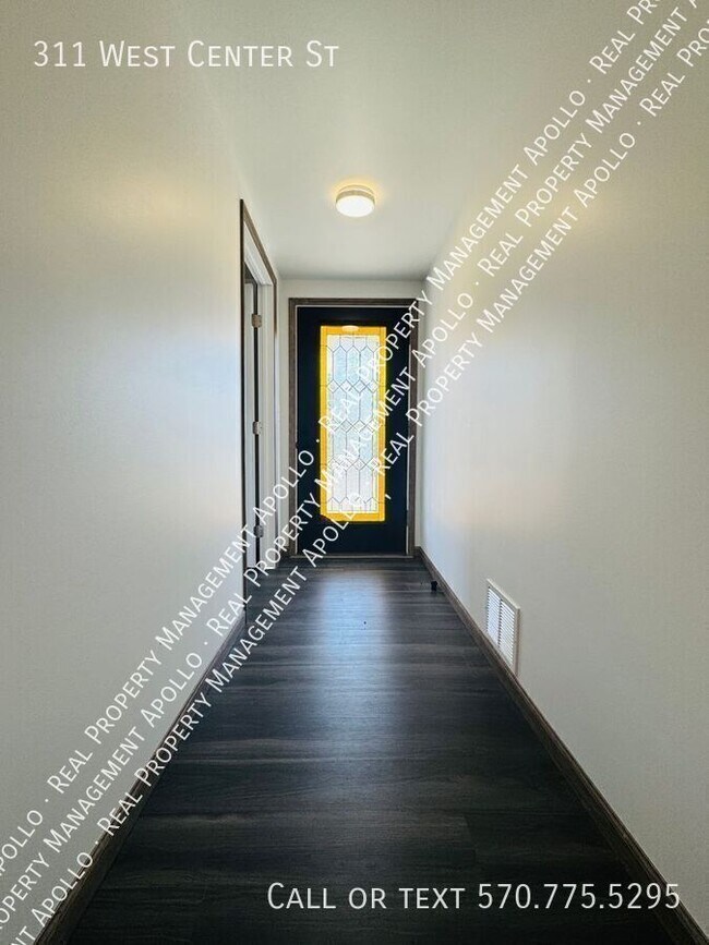 Building Photo - 311 W Center St