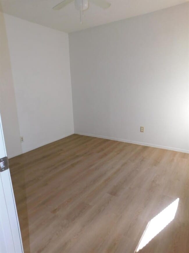 Building Photo - 1708 Horseshoe Cir