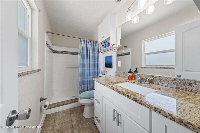 Building Photo - 2740 Dutton Dr