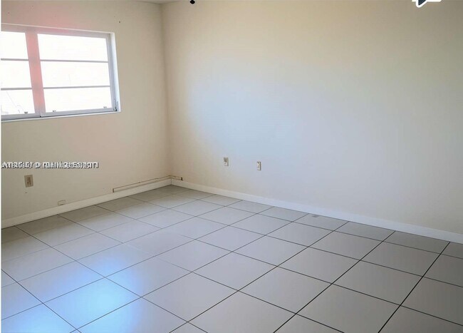 Building Photo - 7830 Dickens Ave