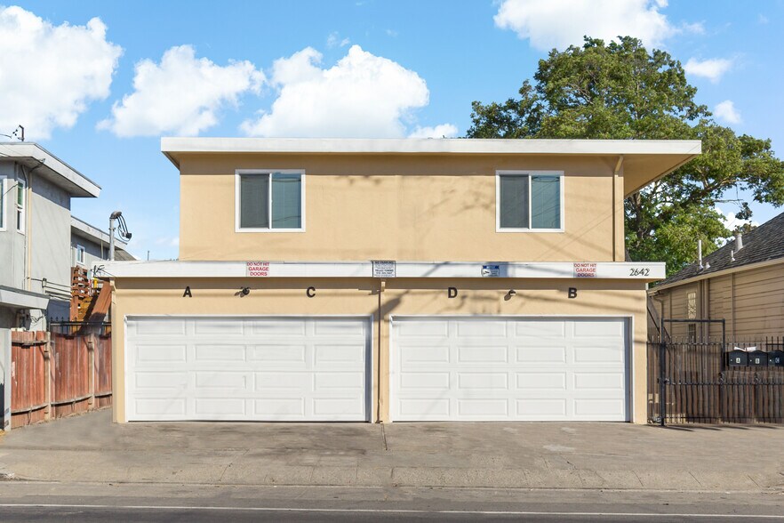 Building Photo - 245 S 22nd St