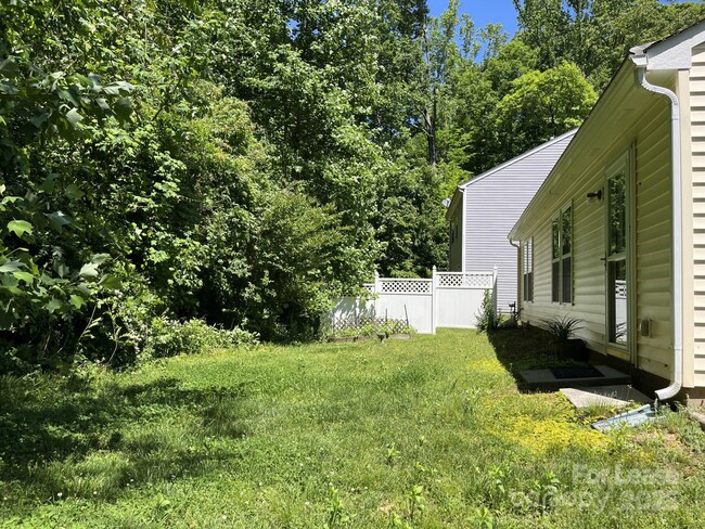 Building Photo - 5812 Ankeny Court
