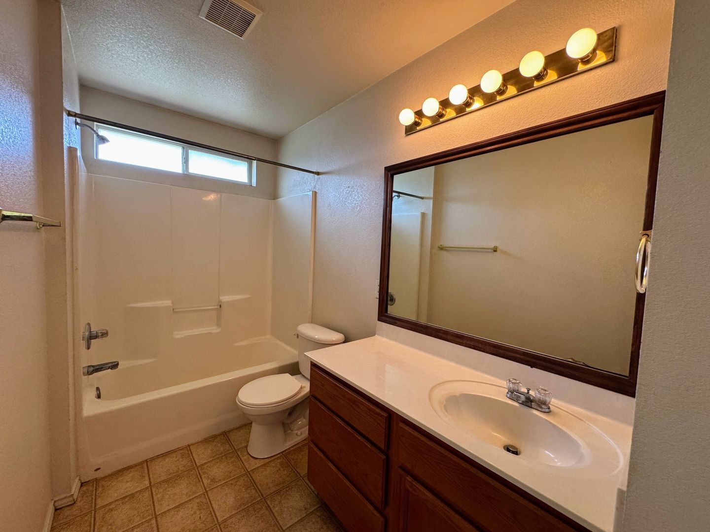 Building Photo - 5102 Lauren Lea Dr