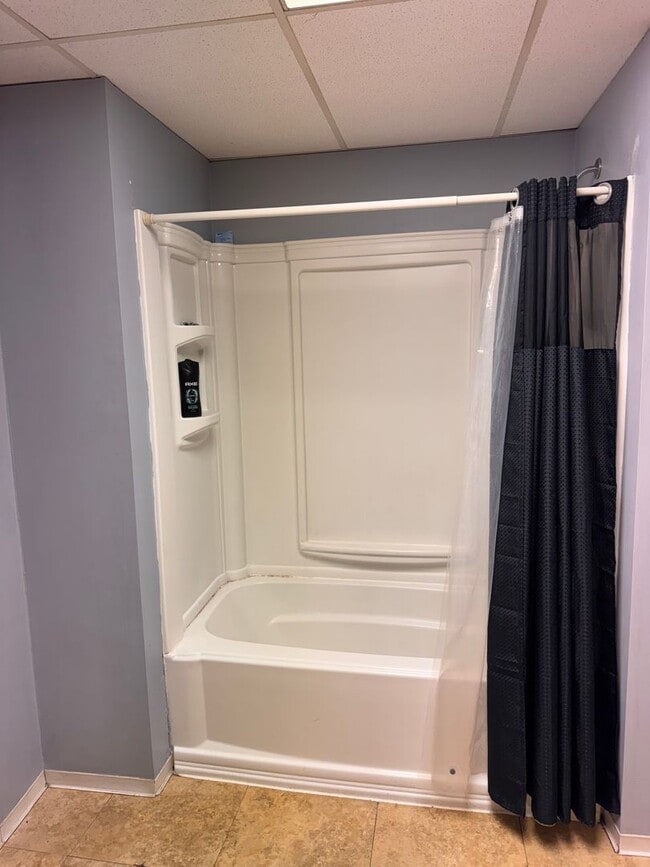 Building Photo - 25 N Water Ave