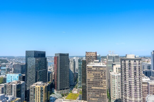 Building Photo - 2Bd/2Ba Seattle Condo