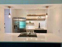 Building Photo - Beautiful 2 Bedroom Two Mile Creek Condo ; Remodeled and Updated right next to Rayback