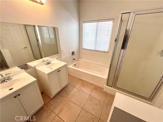 Building Photo - 13561 Fullerton Ln