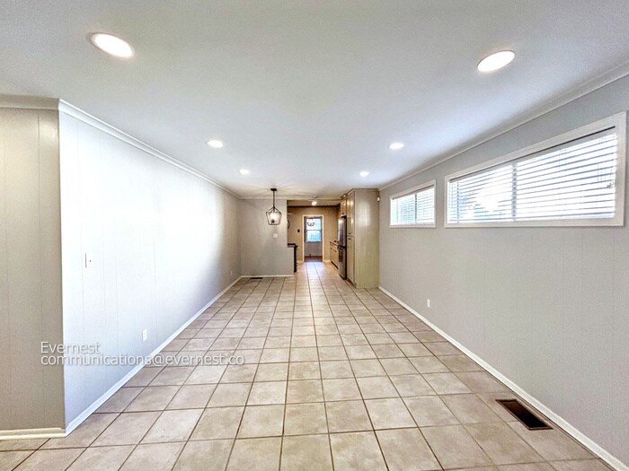 Building Photo - 3563 Aurora Cir