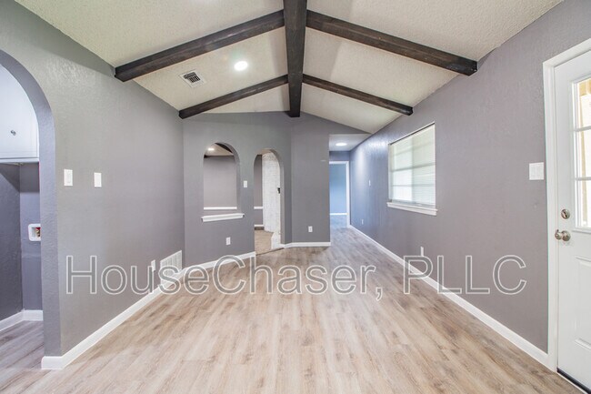 Building Photo - 5515 1st St