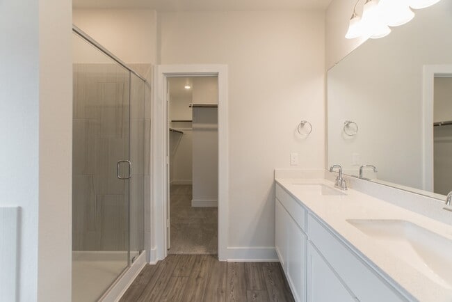 Building Photo - 10539 Preserve Wy