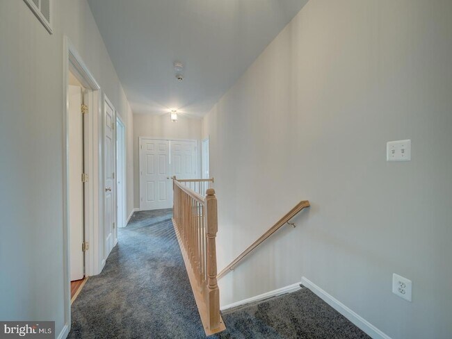 Building Photo - 6311 Hot Spring Ln