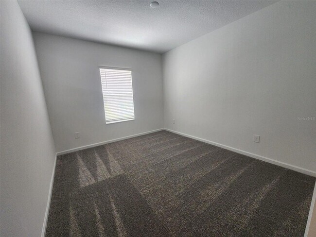 Building Photo - 2628 Armstrong Ave