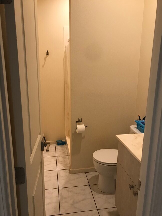 99652 Kaulainahee Pl 99652 Kaulainahee Pl Aiea HI 96701 Apartment