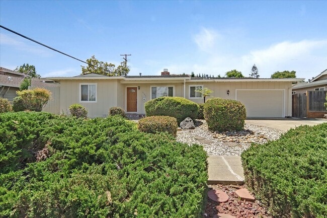 Primary Photo - Great Location 3BD Home with Wood Floors &...