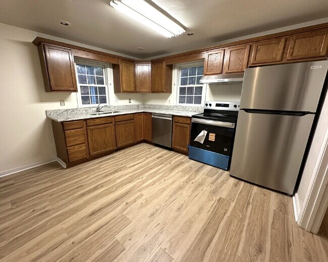 Building Photo - Charming Colonial in Peaceful Wooded Setting in Westminster!