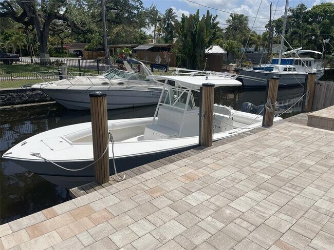 Building Photo - 930 Orange Isle
