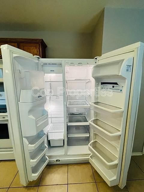 Building Photo - 9819 Autumn Pl