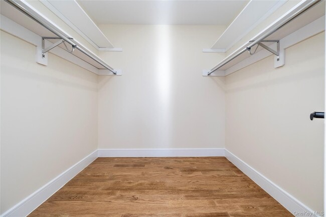 Building Photo - 35 Ostend Rd