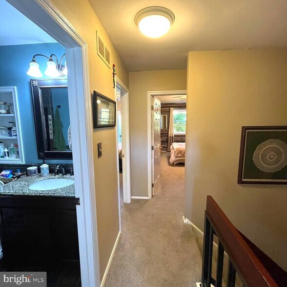 Building Photo - 171 Madison Ct