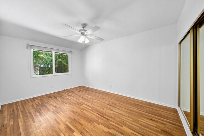 bedroom-3 - 5646 Maynard Ave