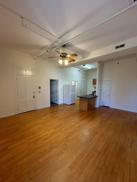 Building Photo - 23 Grove