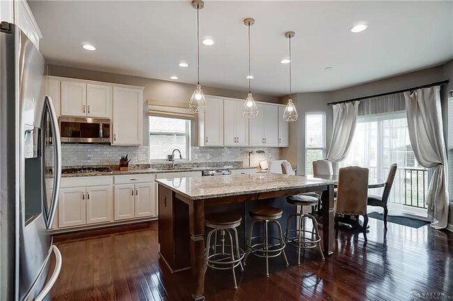 Building Photo - Charming 4 beds 5 bath in Centerville!