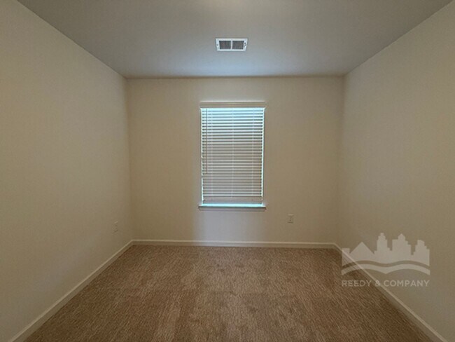 Building Photo - !MOVE-IN SPECIAL: 1/2 OFF FIRST MONTH RENT!! Beautiful NEW BUILD in Cordova!