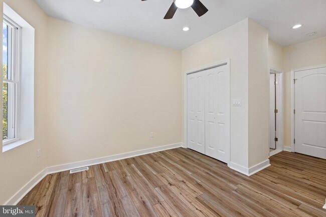 Building Photo - 6 S Payson St