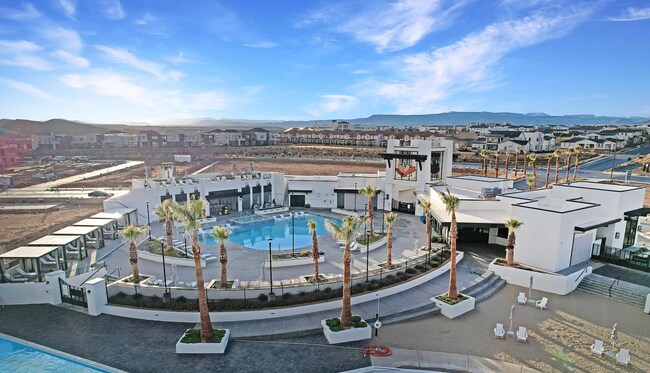 Building Photo - 5801 S Garnet Dr