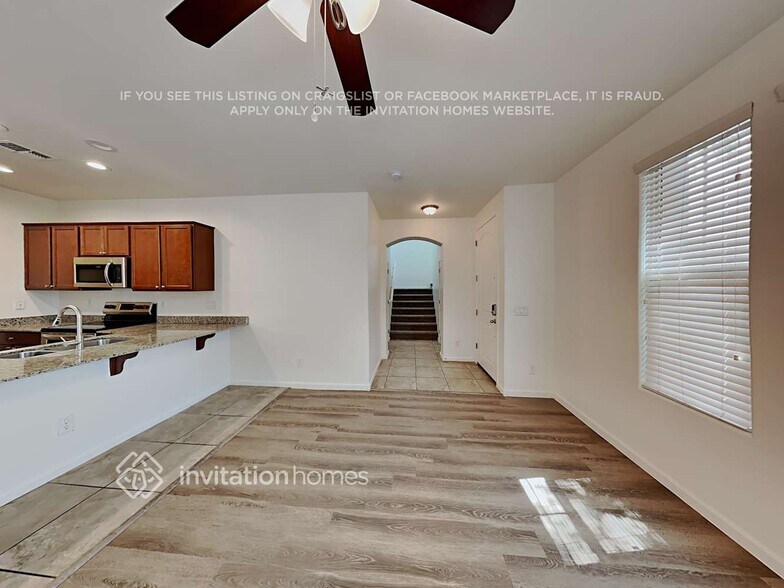 Building Photo - 1475 S Sinova Ave