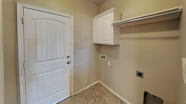 Building Photo - 2208 Mill Creek Way